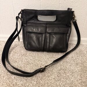 McCauley Cutout Crossbody Bag
Børn